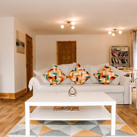 Holly Cottage, 2 Bed House, Sleeps 6 Cleobury Mortimer المظهر الخارجي الصورة