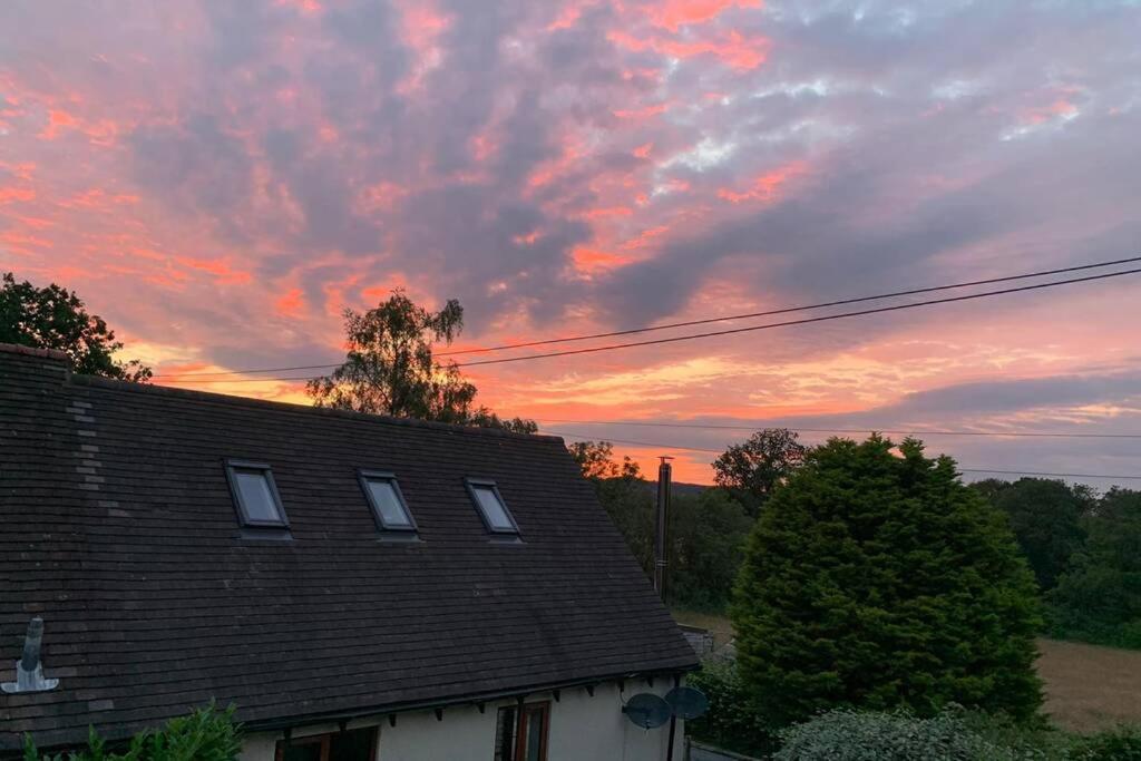 Holly Cottage, 2 Bed House, Sleeps 6 Cleobury Mortimer المظهر الخارجي الصورة