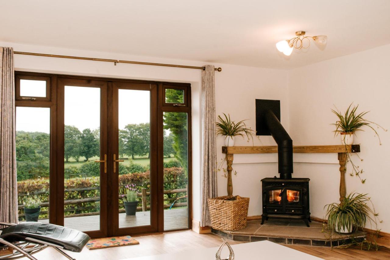 Holly Cottage, 2 Bed House, Sleeps 6 Cleobury Mortimer المظهر الخارجي الصورة