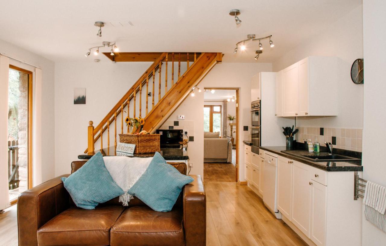 Holly Cottage, 2 Bed House, Sleeps 6 Cleobury Mortimer المظهر الخارجي الصورة