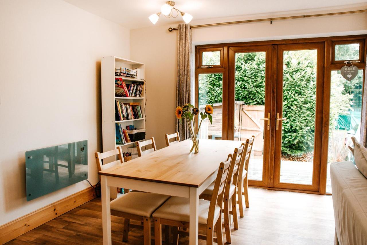 Holly Cottage, 2 Bed House, Sleeps 6 Cleobury Mortimer المظهر الخارجي الصورة